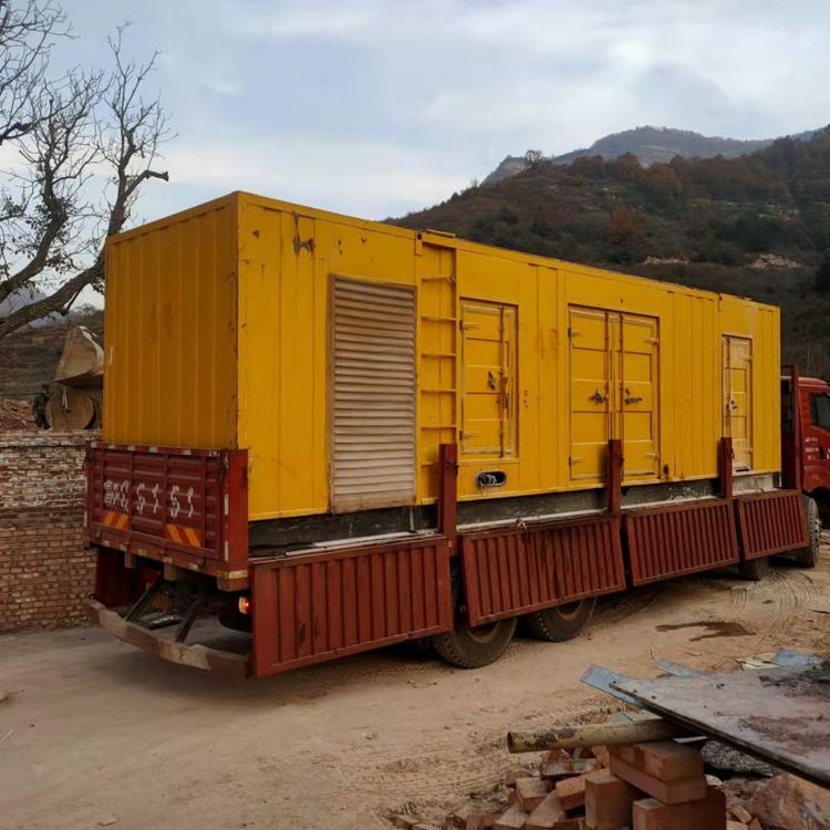白茅湖农场200kW 发电机组在带电阻性负载时，输出功率会受到哪些因素的影响？