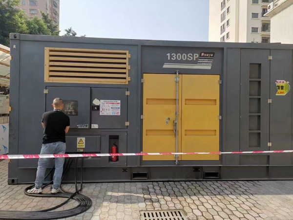 白茅湖农场延长空气滤清器使用寿命的注意事项