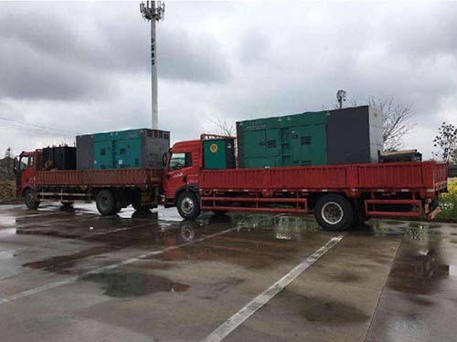 白茅湖农场涂抹密封胶后，需要等待多长时间才能安装水冷式机油散热器密封件？